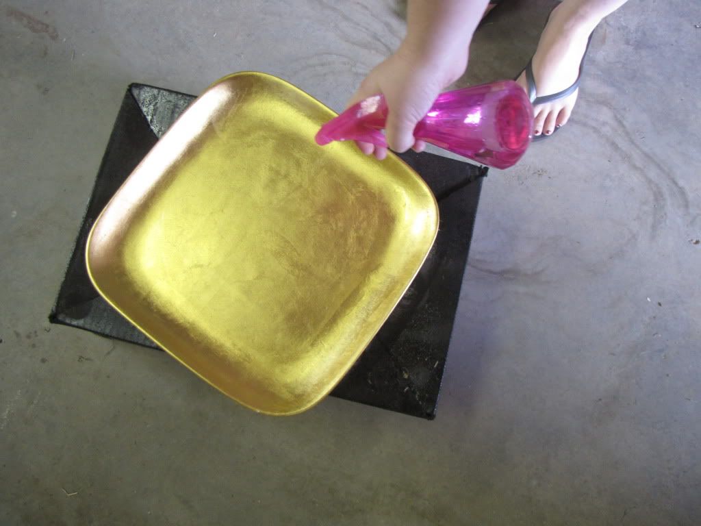 creAcipe Water and Spray Paint Technique